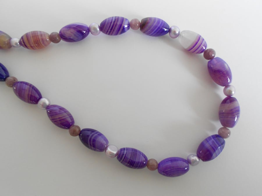 Striped Agate & Pearl necklace