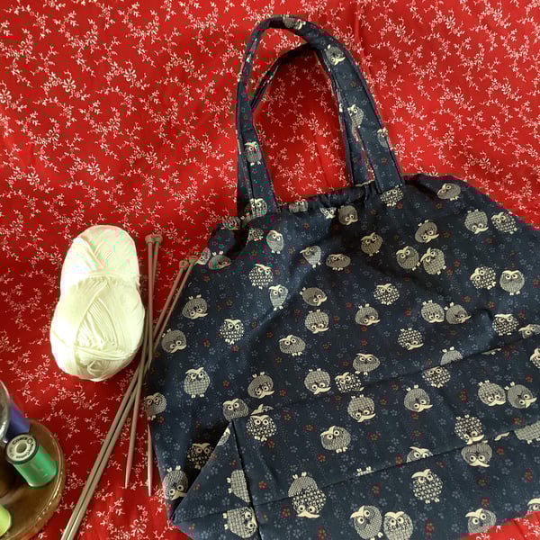 Easy to use for crafters’ projects, doctors bag shape and opening. Owl design.