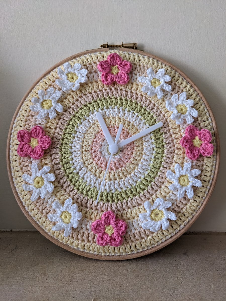 Crochet flower clock, home decor, wall decoration, nursery decor