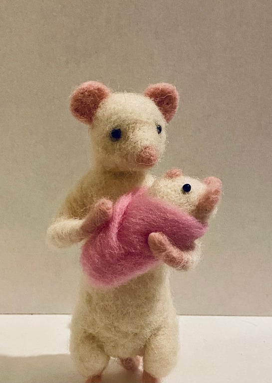 New baby needle felted posable mouse with baby accessory 