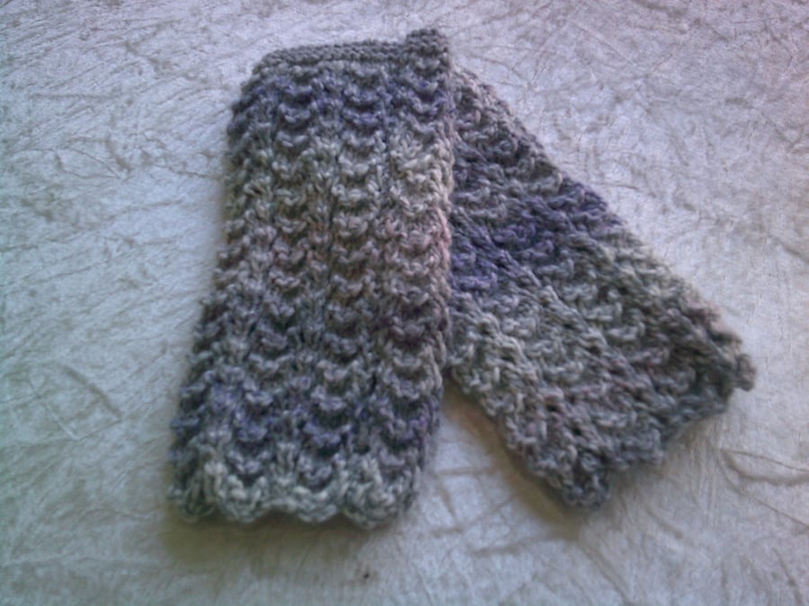 Grey and Lavender Lacy Wrist Warmers