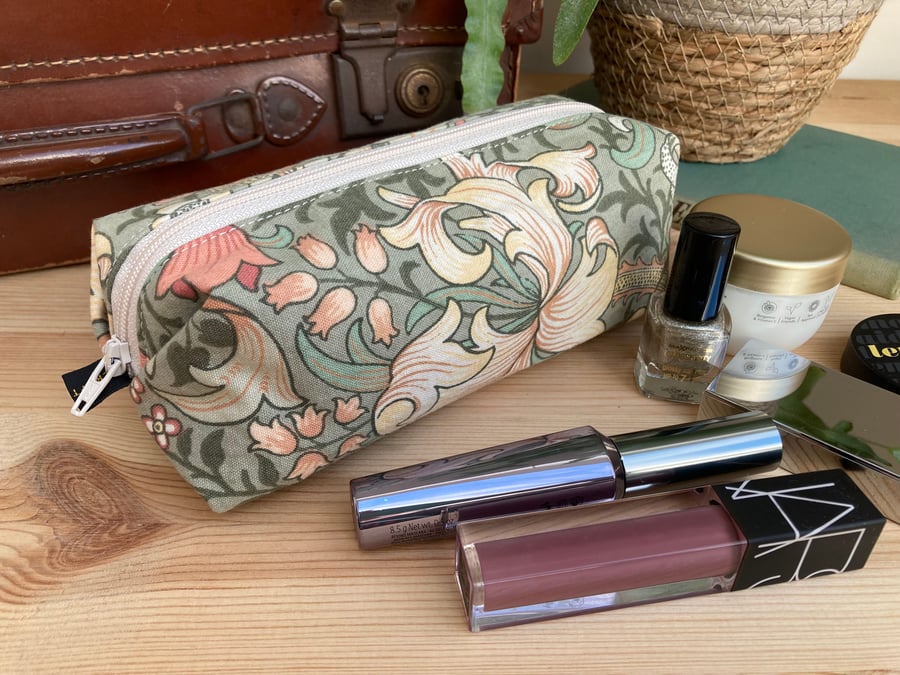 William Morris Make Up Bag - Green Golden Lily