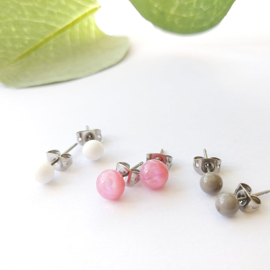 Bullfinch Stud Set (End of Line) 