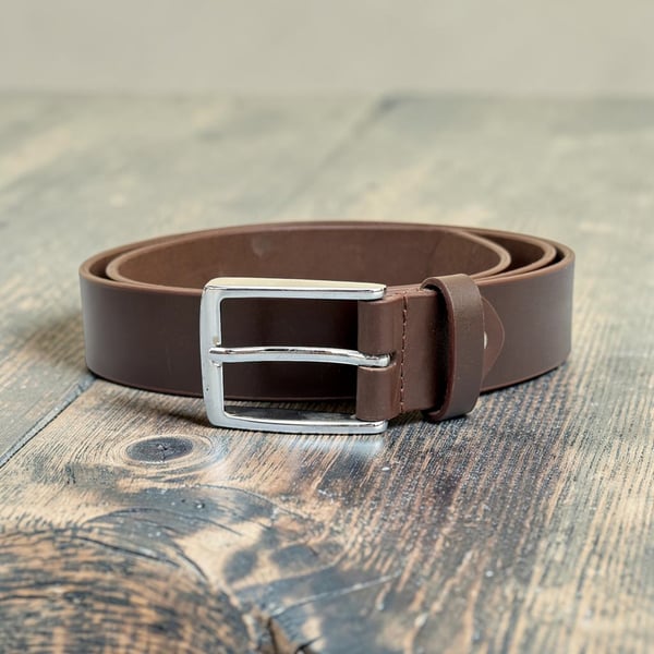 Chocolate brown leather belt with shiny silver buckle 1.4 inch width