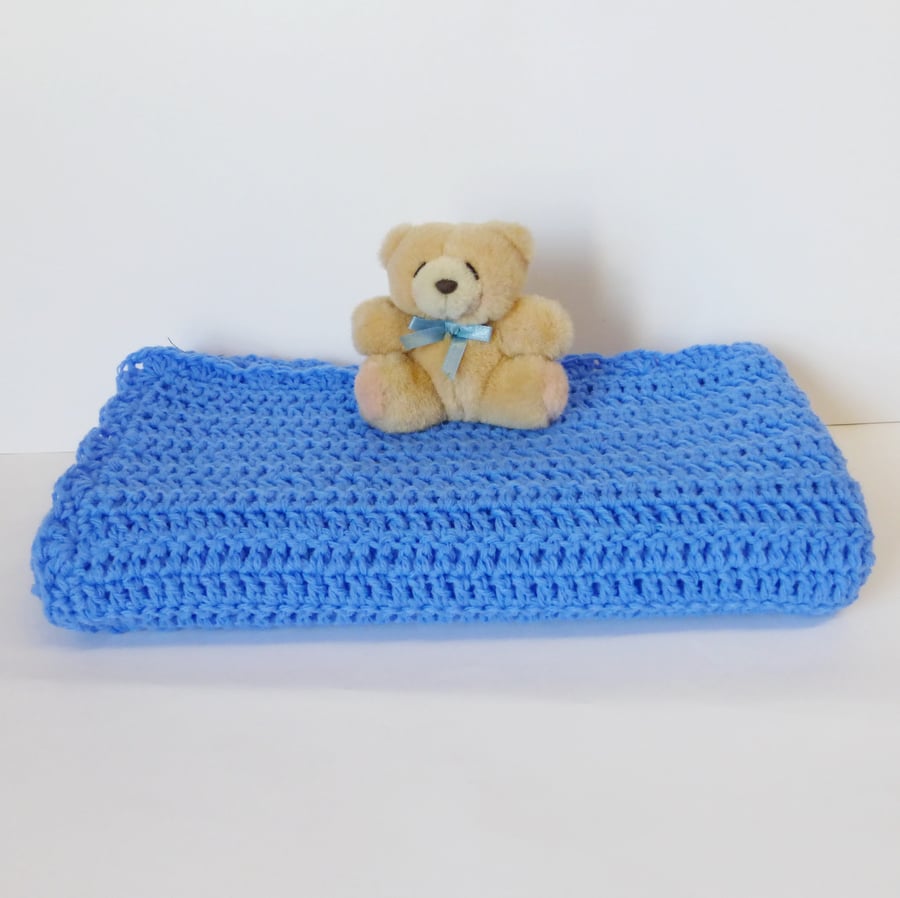 REDUCED: Baby blanket, crocheted