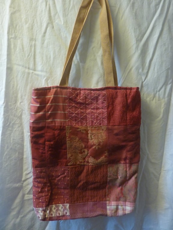 Red Designer Fabric Tote Bag Luxery Patchwork Padded Quited Lined Pocket Zip