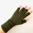 Fingerless gloves dark green