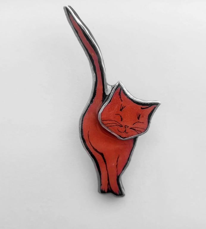 Sweet slinky Orange Ginger Cat Moggy Retro Brooch by EllyMental