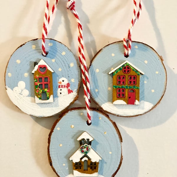 Set of 3 Christmas Festive Cottages Mini Houses Wood Slice Hanging Decoration