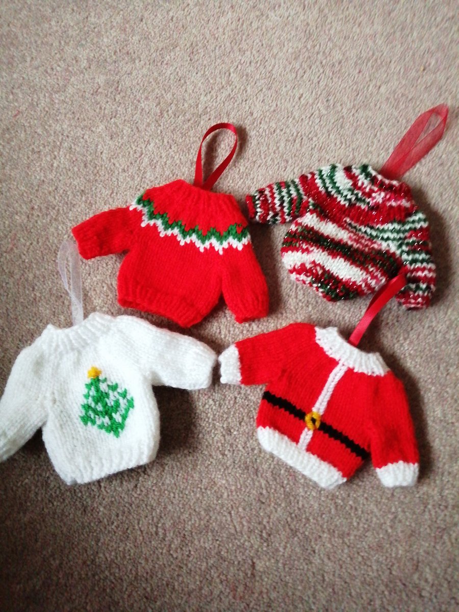 Set of 4 mini Christmas Jumpers 