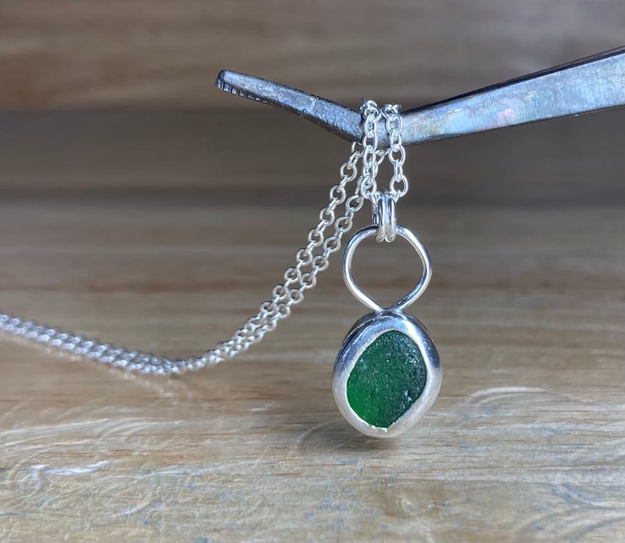 Handmade Fine & Sterling Silver Pendant & Dark Green Welsh Seaglass & Chain