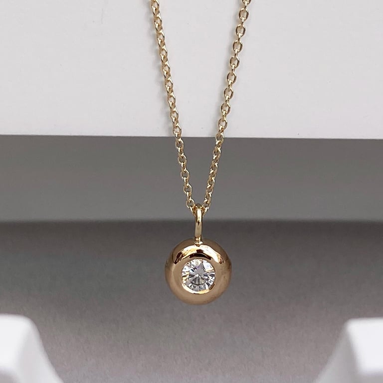 Handmade 9ct yellow, white or rose gold lab diamond nugget pendant and chain