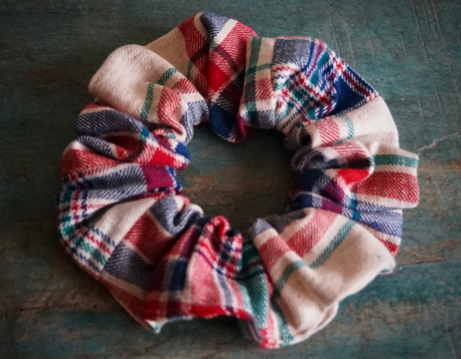 Vintage Fabric Scrunchie 