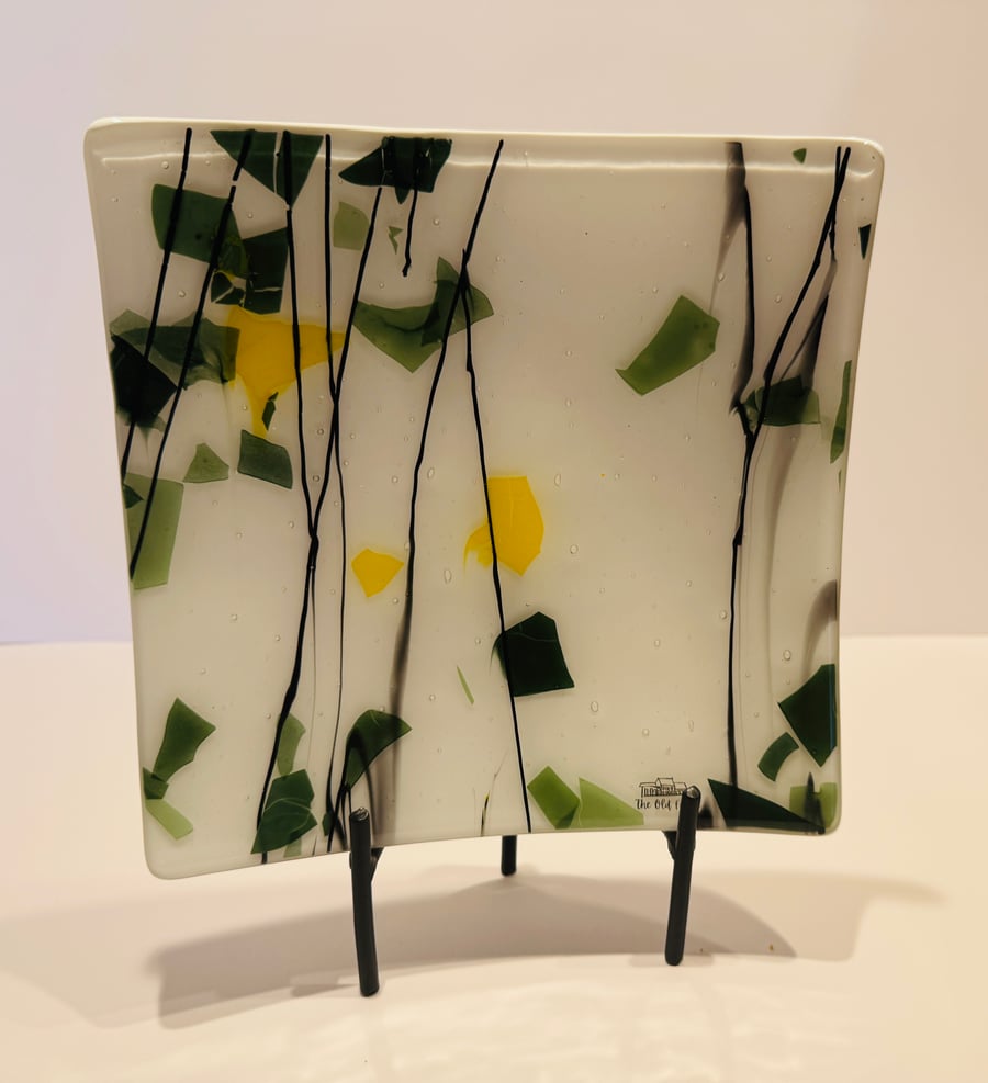 A Beautiful Handmade White, Green, Yellow and Black Glass Fused Plate 