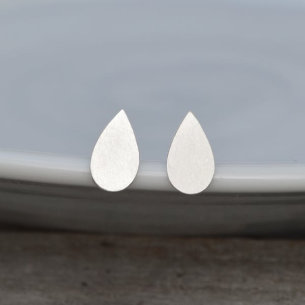 raindrop teardrop earring studs in sterling silver