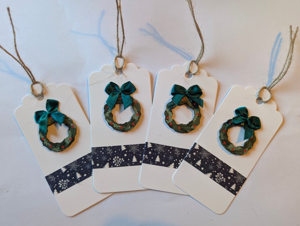 Homemade Christmas gift tags pack - Christmas wreath
