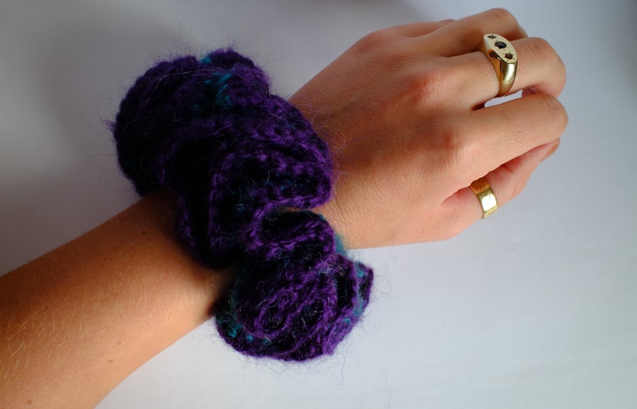 Crocheted Scrunchie 