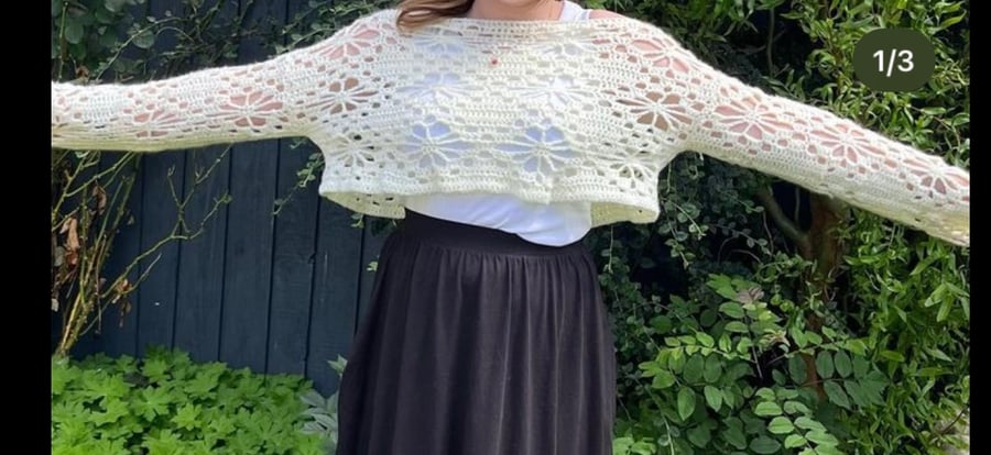 Crochet blossom sweater, cropped