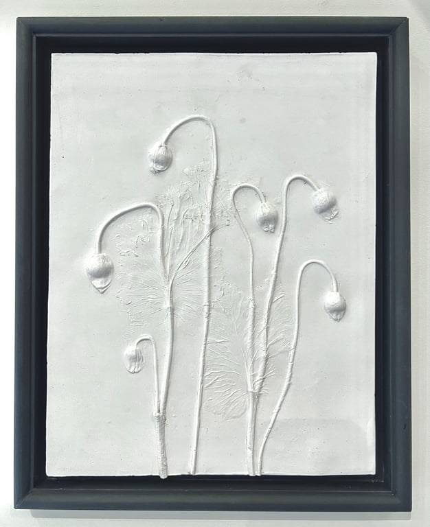 Botanical Stone Cast - Poppies in Bud