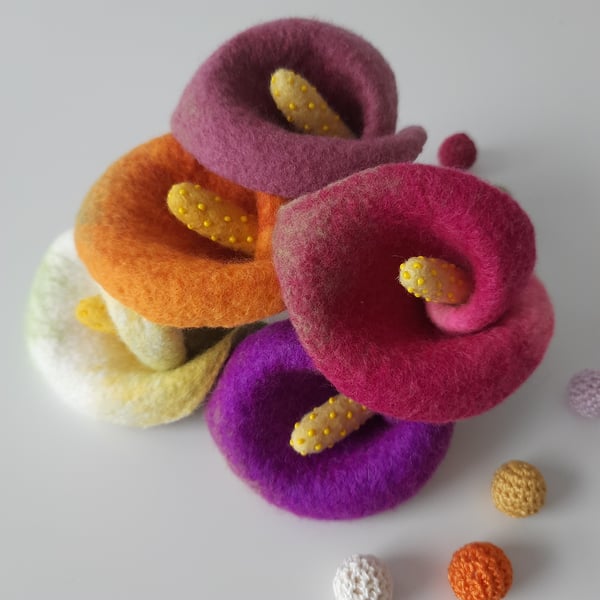 Needle Felt Merino Calla Lily Brooch- Choice from 4 colourways