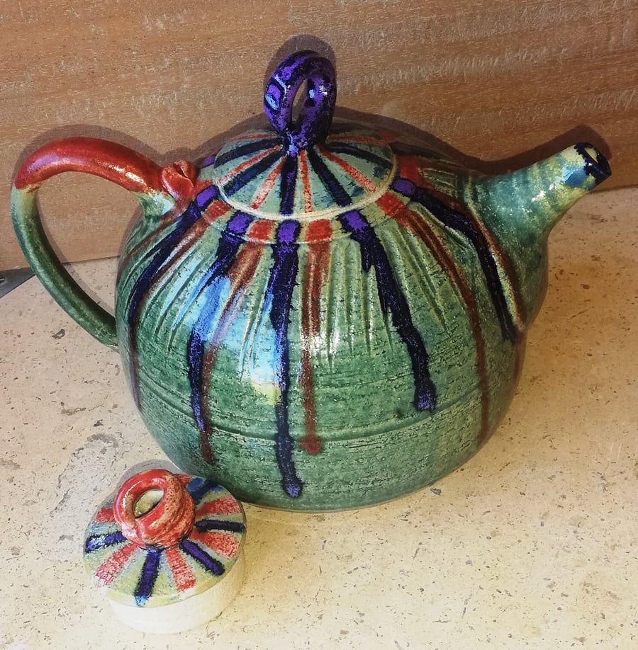 Gorgeous stripey large stoneware teapot with extra lid, for a change