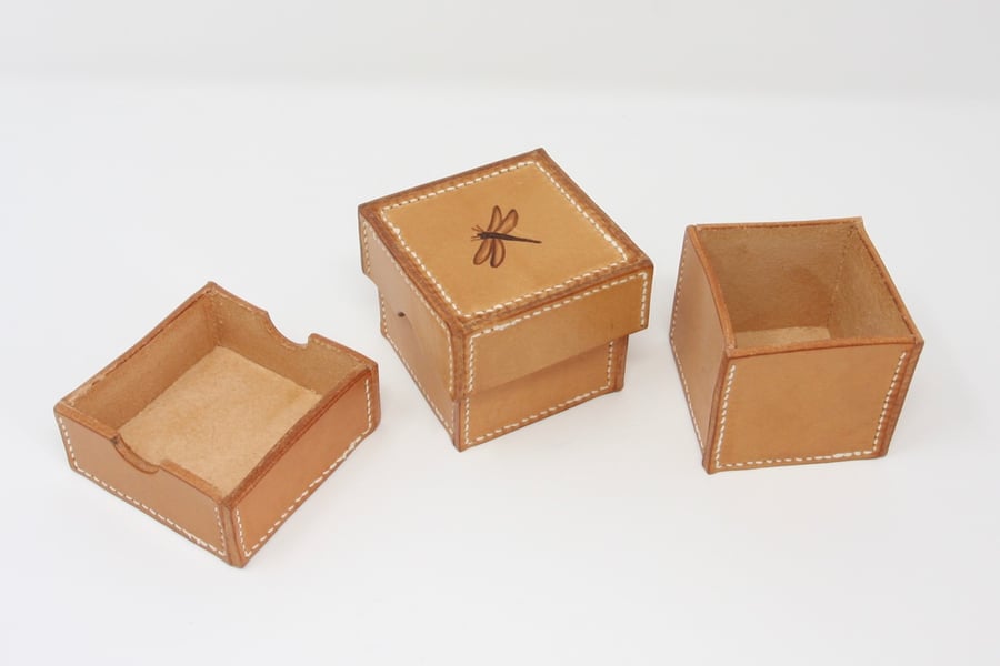 Small leather trinket box