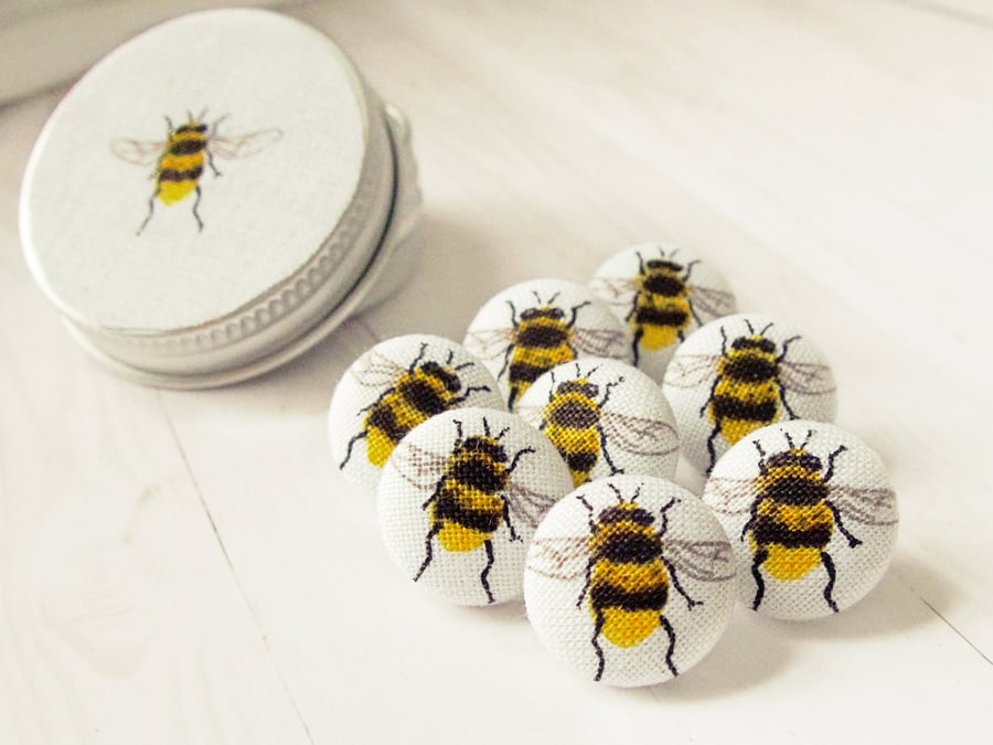 Bumble Bee Magnet or Drawing Pin Gift Set 8 x 15mm in a Matching Tin