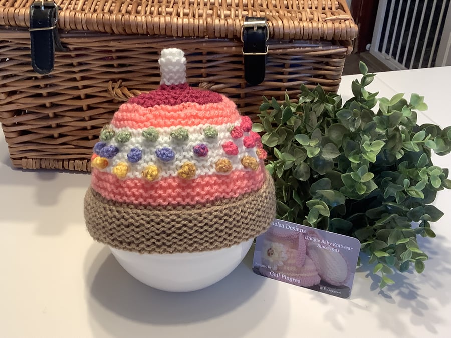 Baby Girl's Bobble Hat 0- 6 months size