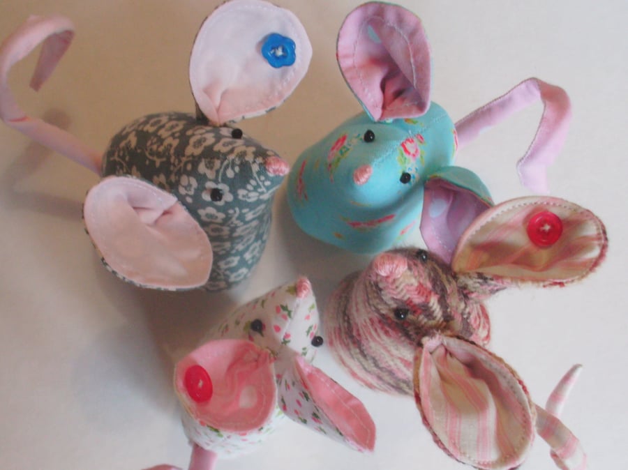 Mouse pin cushion, mice, pin cushion, sewing accessories, pin cushion