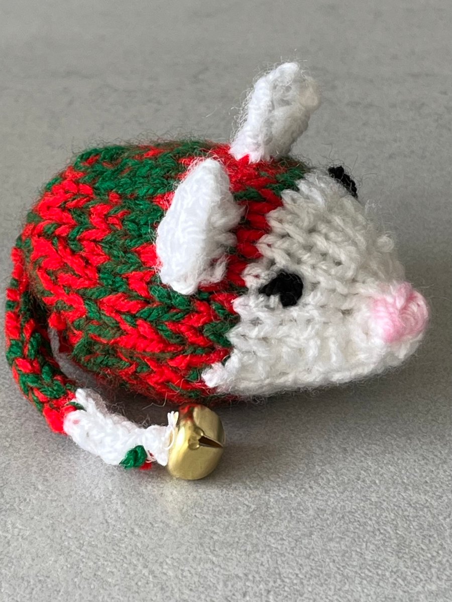 Handmade Hand Knitted Catnip Festive Xmas Cat Kitten Jingle Bell Mouse 