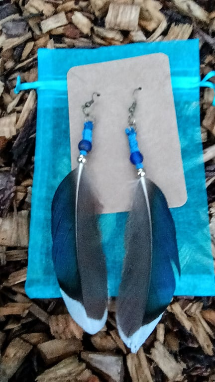 "Iridescence" - Pair of handmade feather earrings - Blue, green & grey