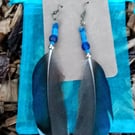 "Iridescence" - Pair of handmade feather earrings - Blue, green & grey