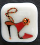 HANDMADE FUSED DICHROIC GLASS 'STILETTO' BROOCH. - Image 3