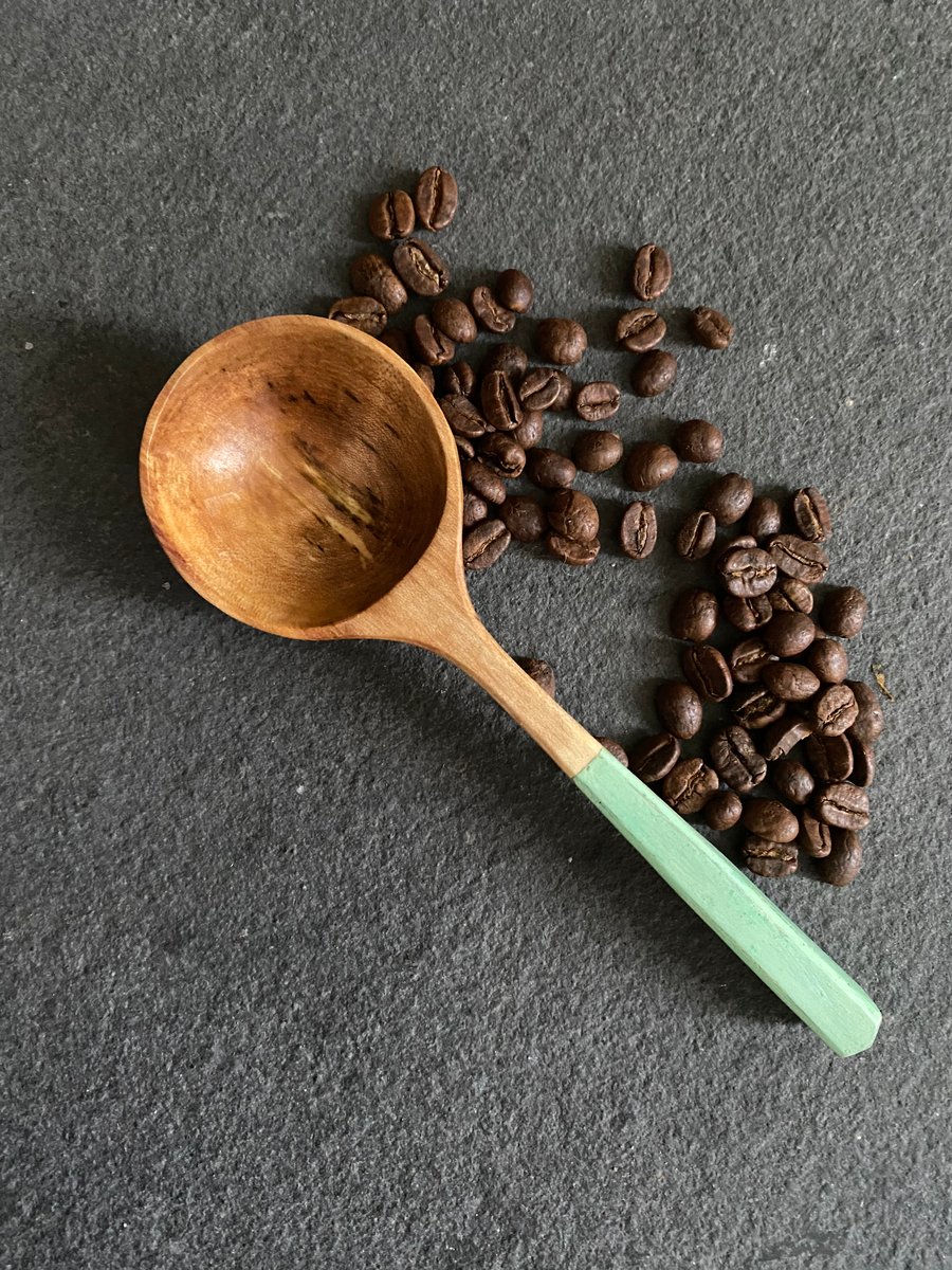 Large Sycamore Scoop with Willow Milk Paint Handle
