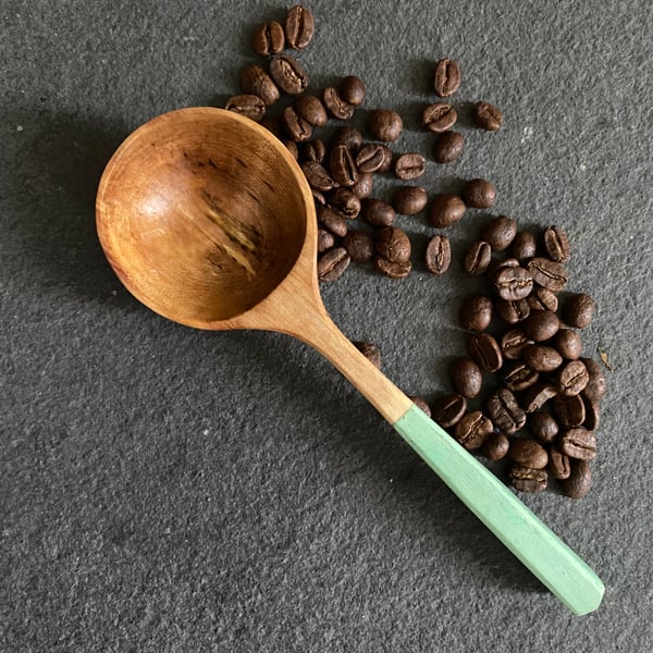 Large Sycamore Scoop with Willow Milk Paint Handle