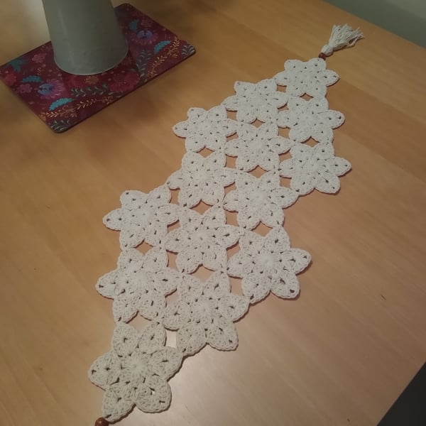 Crochet Snowflake Table Runner 