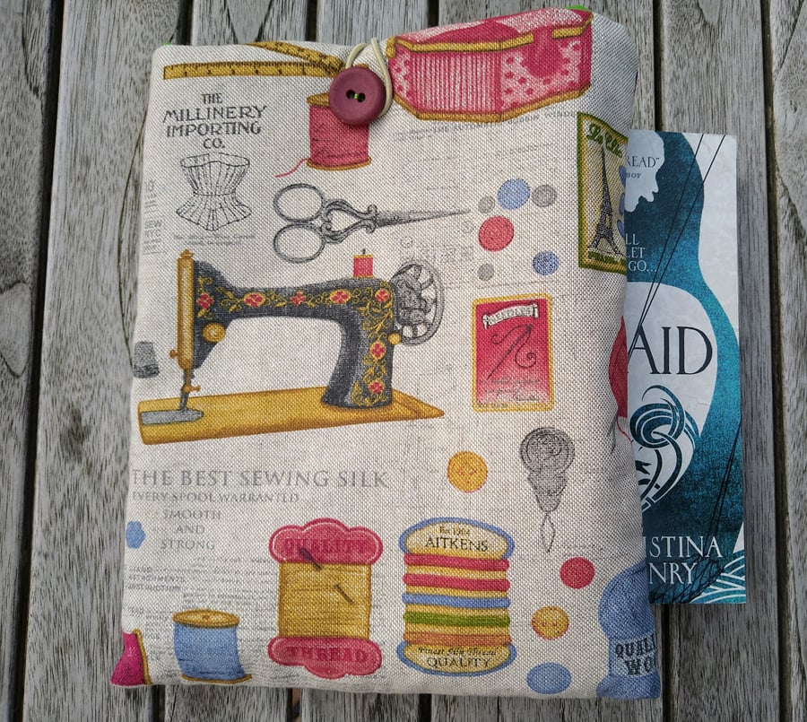Book sleeve with sewing machine 