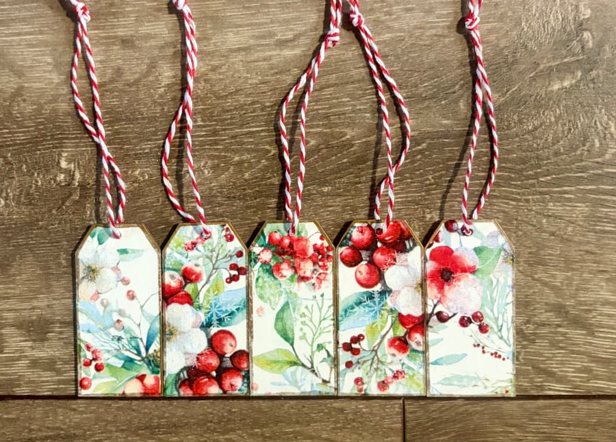5 Wooden Christmas Gift Tags