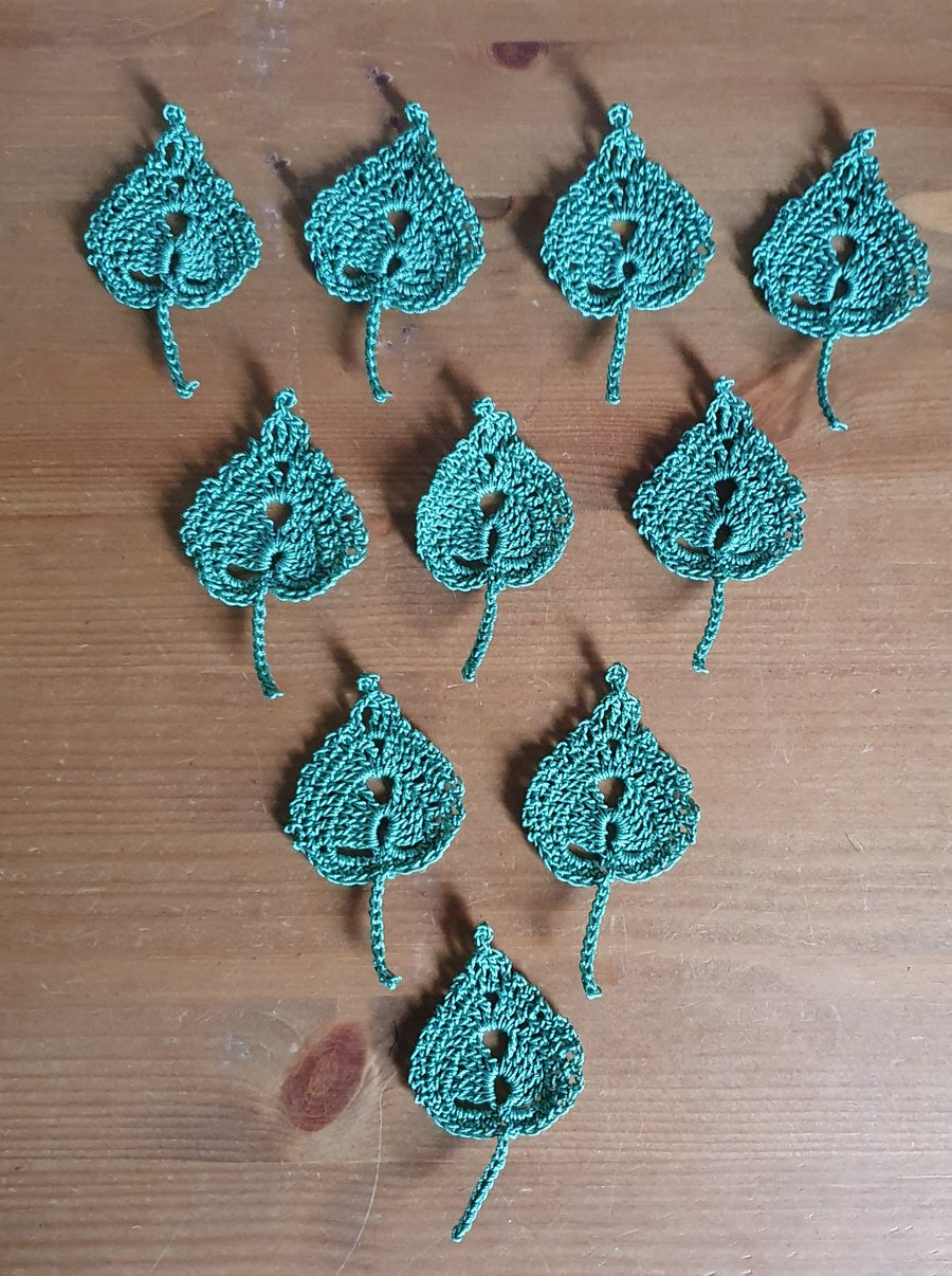 CRAFT SUPPLY - PACK of 10 DARK GREEN 'BIRCH' LEAVES - 3cm x 6cm