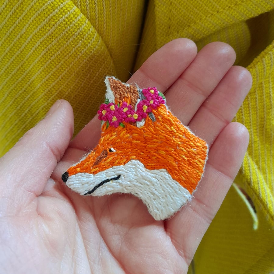 Fox Embroidered Brooch 