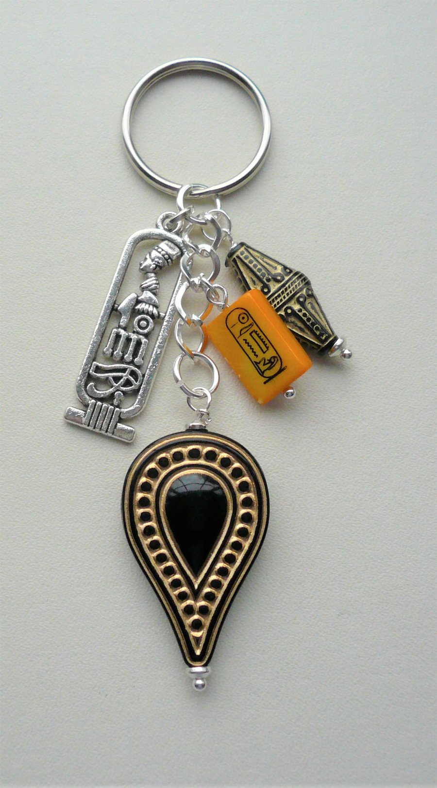 Black Gold Acrylic  Shell Bead Silver Egyptian Cartouche Keyring Bag Charm 2626