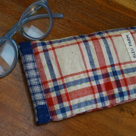 Vintage Fabric Glasses Pouch – Snap Shut Portable Sunglasses Case, Squeeze Top 