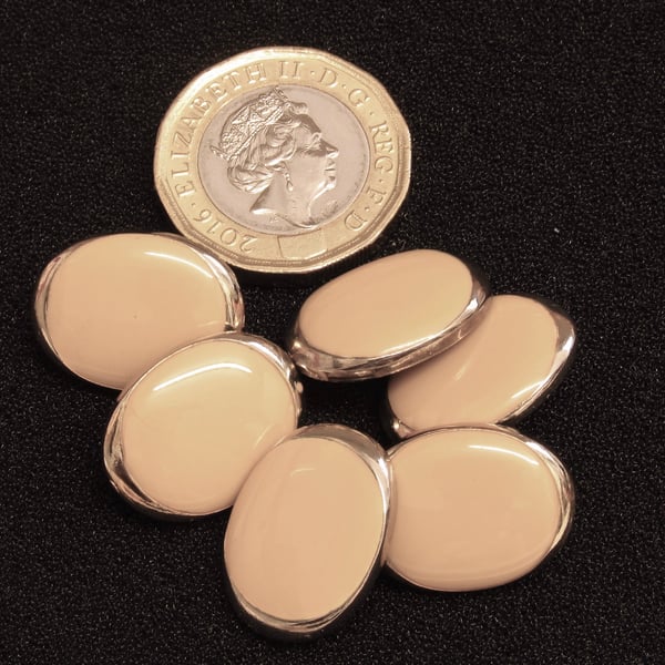 Vintage Buttons: Latte Coloured Center, Golden Rim, Oval 6x19mm