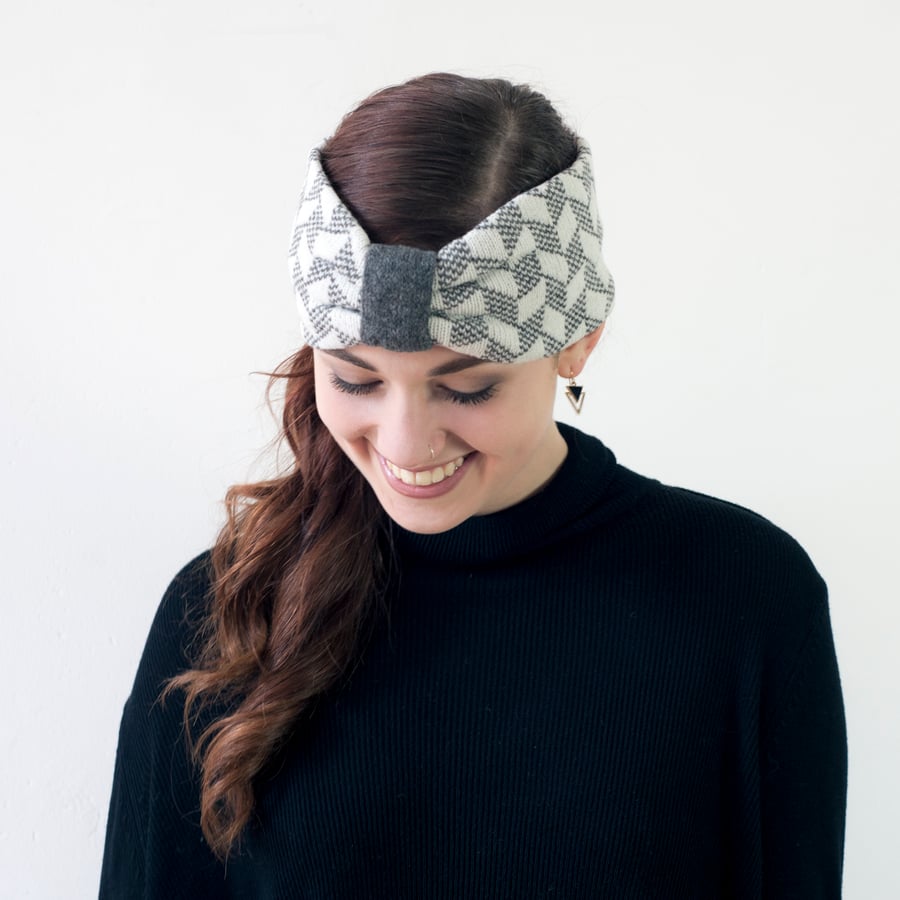 SALE Chevron knitted headband - grey and white