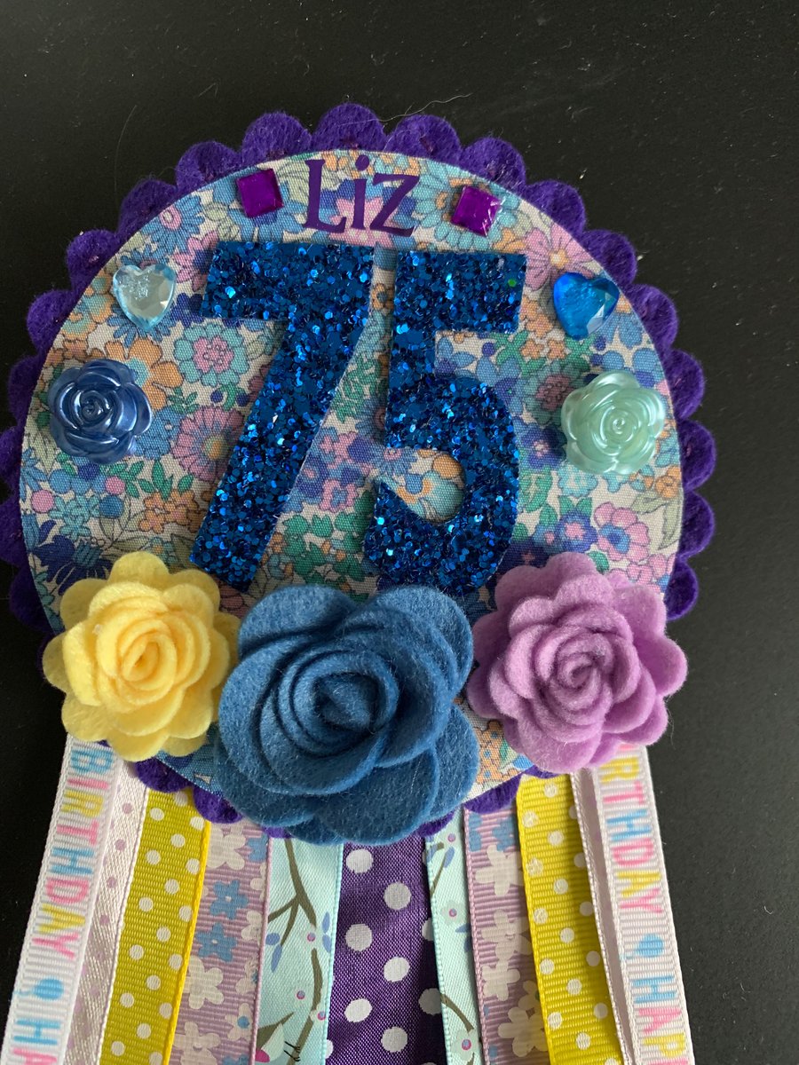 Birthday badge-Rosette Personalised - Pastel flowers - 75th female