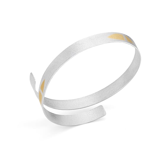 Serpiente by Fedha - textured sterling silver snake bangle with gold detail