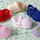 Soft and Cosy Cute Hand Knitted Baby Crocs 0-3 months