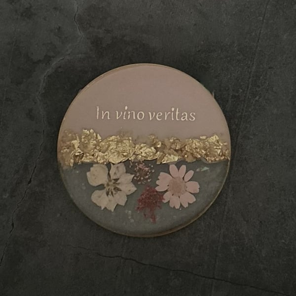 Resin Coaster with Dried Flowers, Crystals & Gold Leaf - Moments in Resin