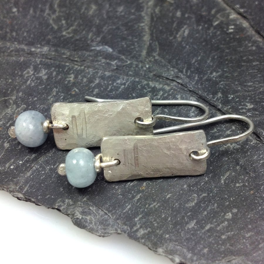 Silver and aquamarine Notched earrings