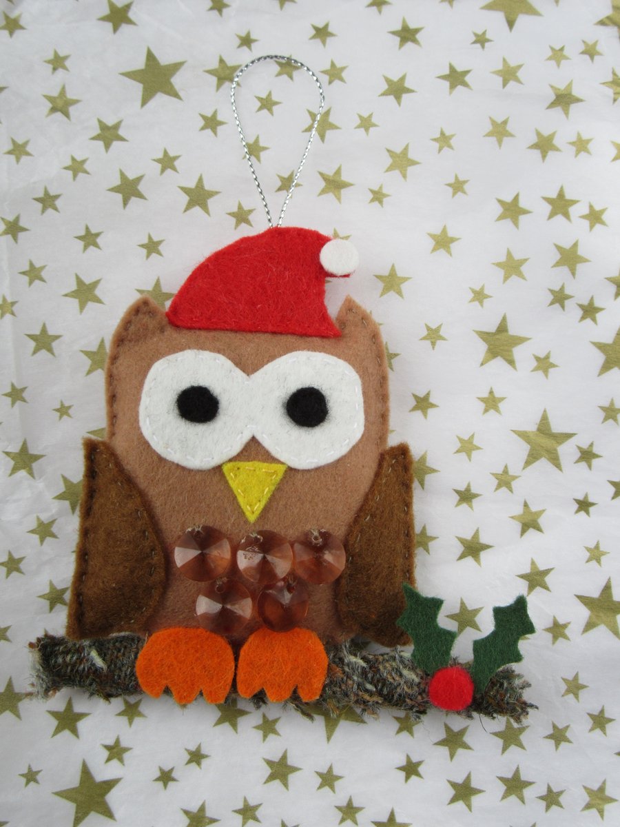 Felt owl christmas decoration
